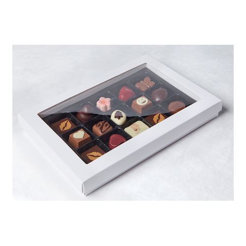 Witte verpakking met transparant deksel voor 15 standaard pralines +/- 100 pcs